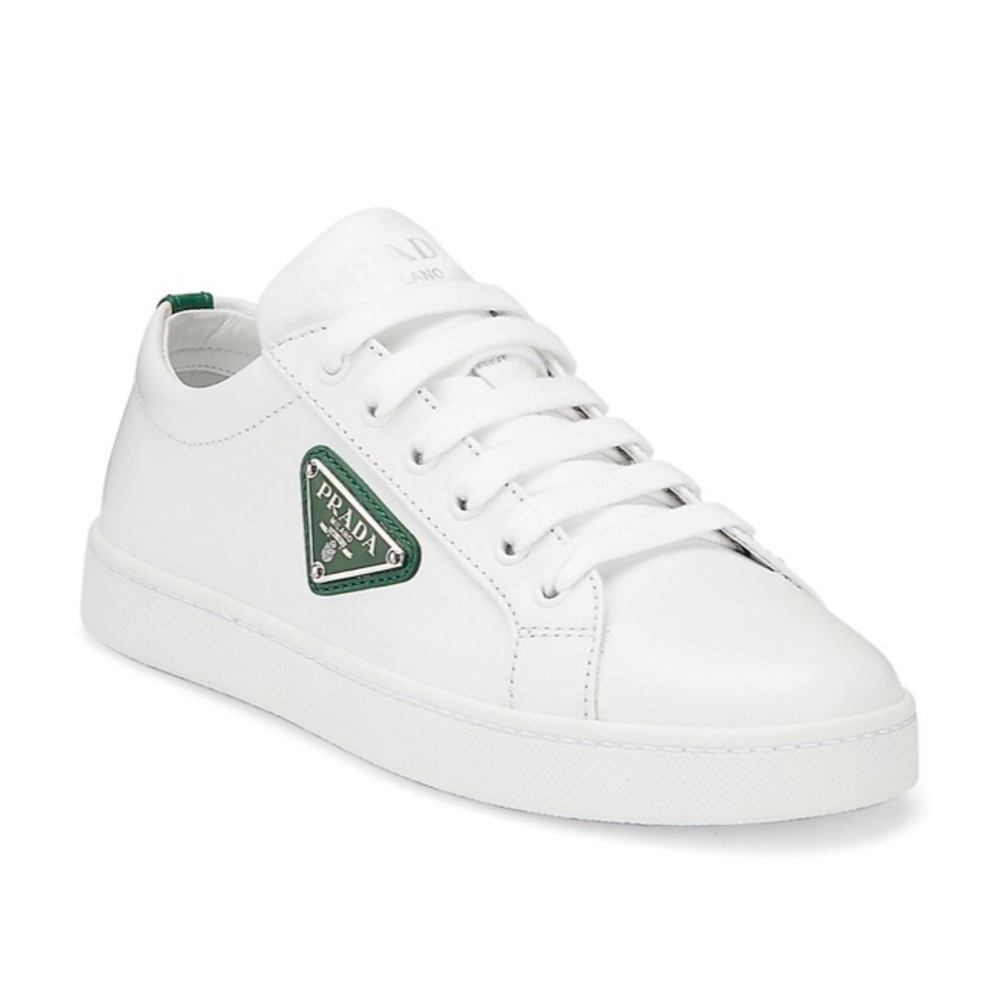 Prada size 36 (6 US) Leather Low-Top Sneakers in Bianco Mango